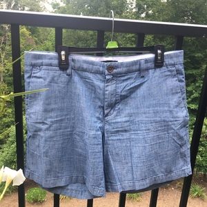 Women’s Banana Republic shorts